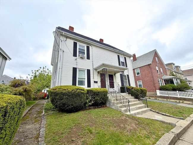 Photo - 17 Clinton St