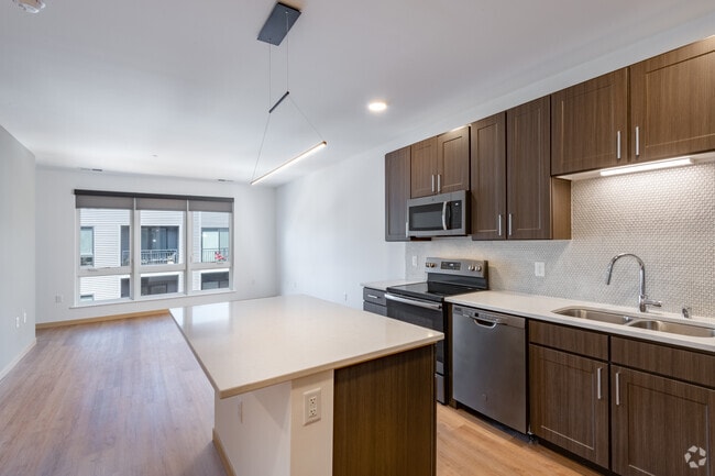 1 BR, 1 BA - 729 SF - Aventine