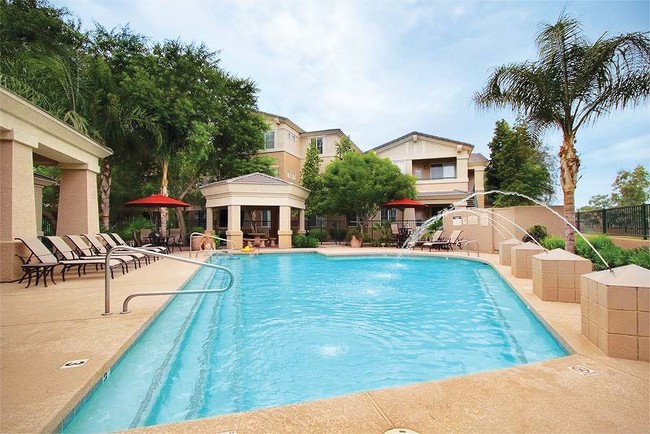 Building Photo - The Reserve at Gilbert Towne Center Rental