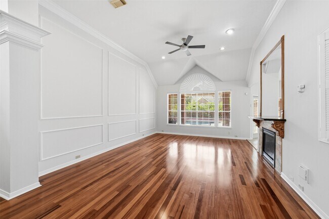 Photo - 4003 Bountiful Crest Ln