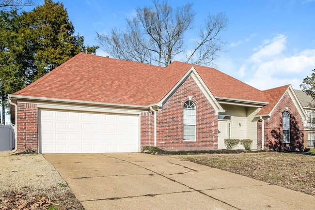 7885 Meadow Ridge Ln