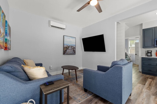 Building Photo - 95 Cobia St Rental