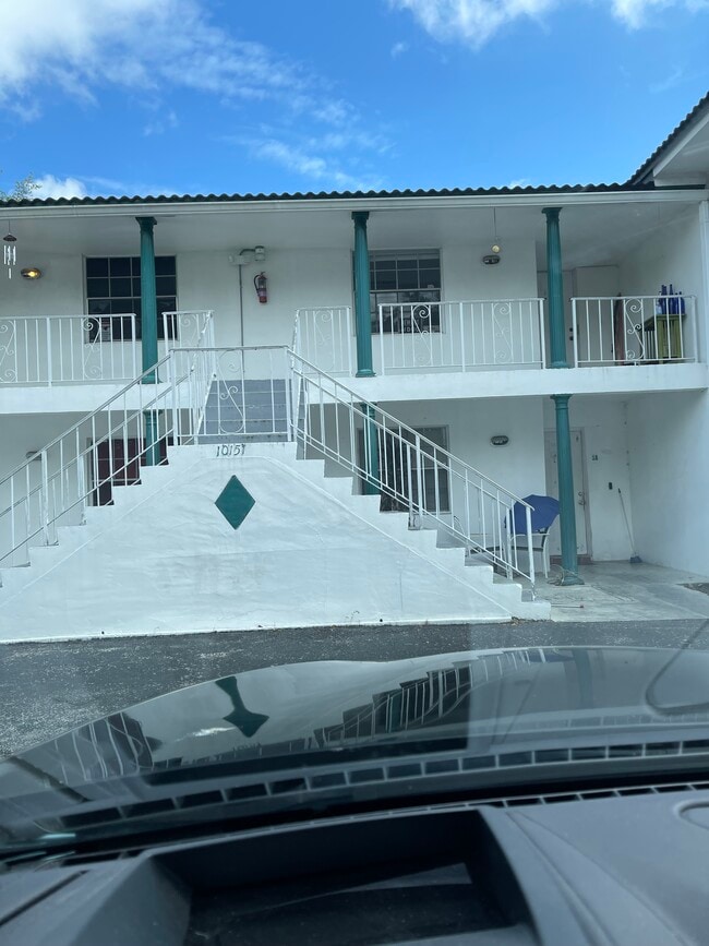 Front of building - 10151 NW 35th St Apartments Unit 2B