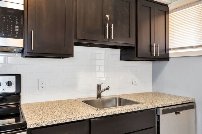 Photo - Nine-4-Nine Apartments