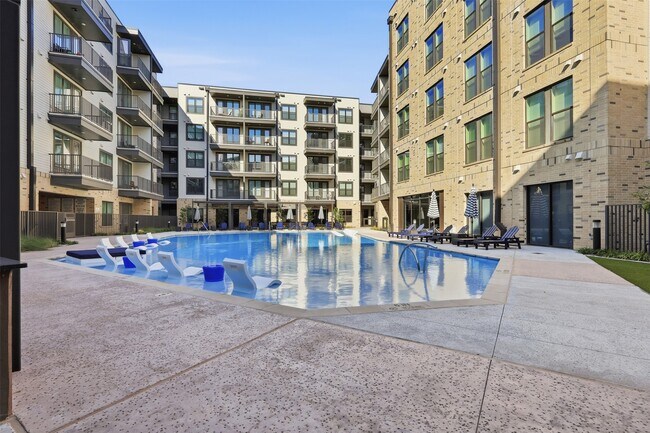 Photo - 1950 Winrock Blvd Unidad A1