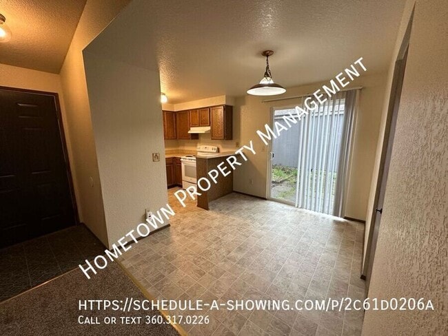 Photo - 640 Bavarian Ln SE