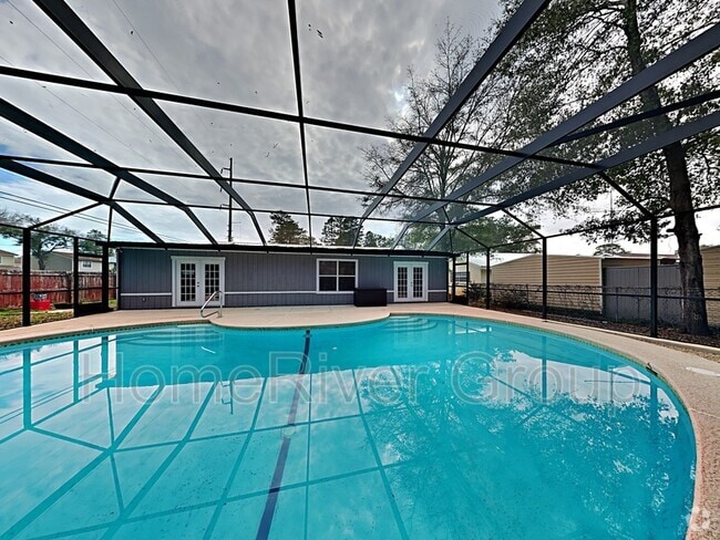Building Photo - 433 Verb St Rental