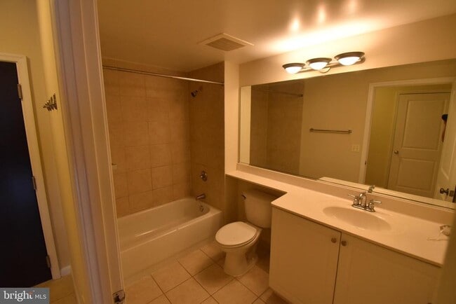 Photo - 851 N Glebe Rd Unit 1410