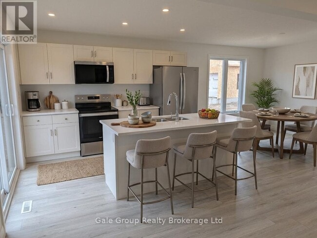 Photo - 231 Pittock Park Rd