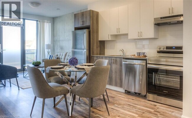 Photo - 1434 Highland Rd W Unit 802