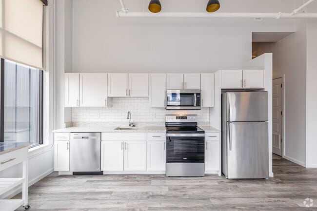 Interior Photo - The Franklin on Penn Apartments