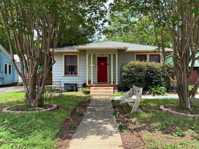 Building Photo - 1008 E 38th 1/2 St Rental