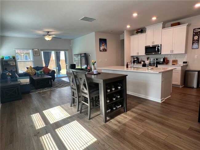 Photo - 242 Wells Cir