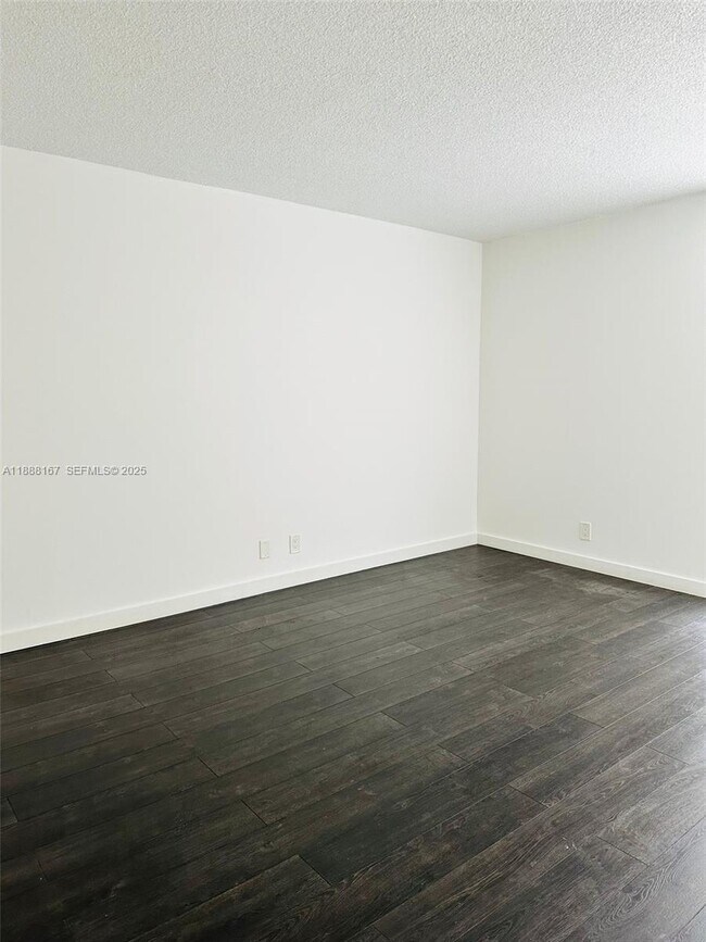 Photo - 20400 W Country Club Dr Unit 414