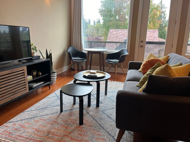 838 SE 38th Ave Unit 304