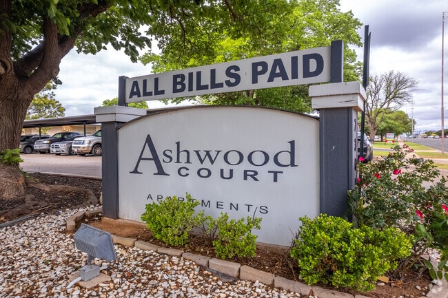 Prominent Signage for Ashwood Court - Ashwood Court