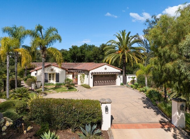 Building Photo - Experience the beauty and tranquility of Montecito living at “Casa Bella Monte!