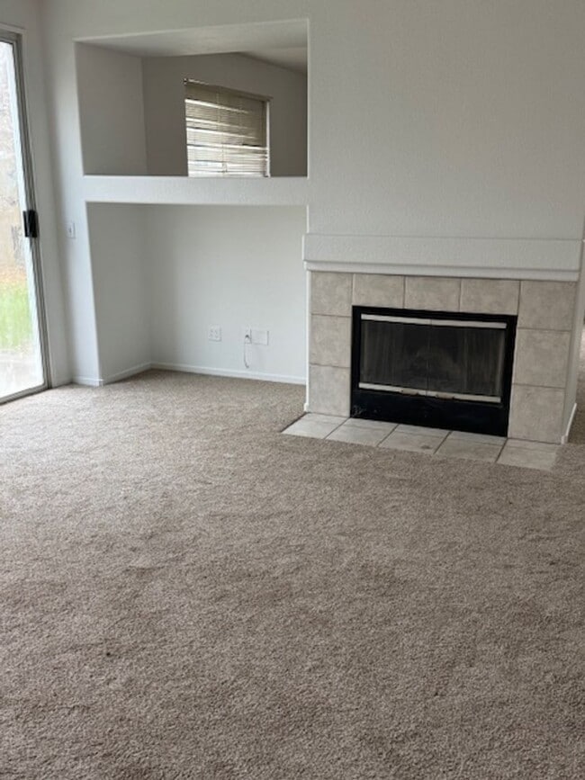 Photo - Spacious 4 Bed / 3 Bath Two-Story Home for Rent – Citrus Heights, CA