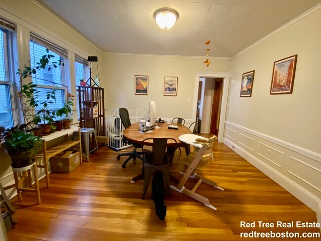 Photo - 20 Saint Peter St Unit 1