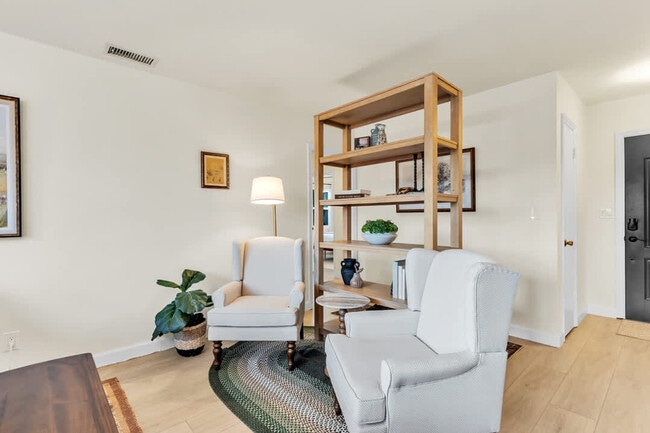 Photo - 4853 Twain Ave Unit ID1351684P