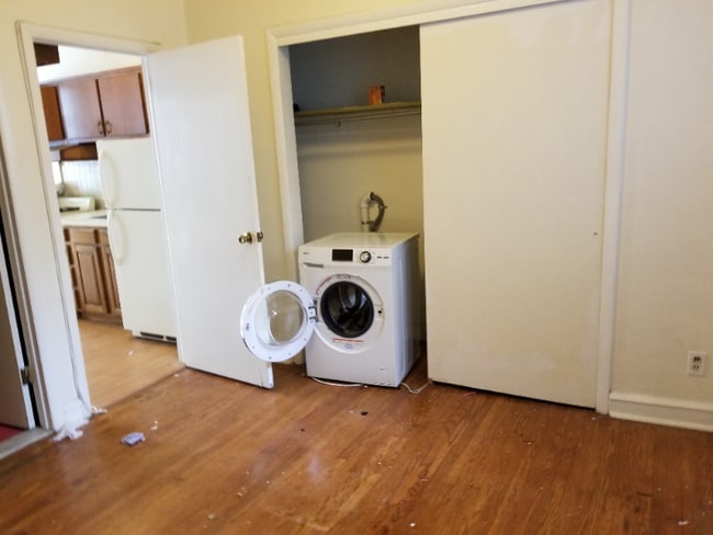 Photo - 1123 Spruce St