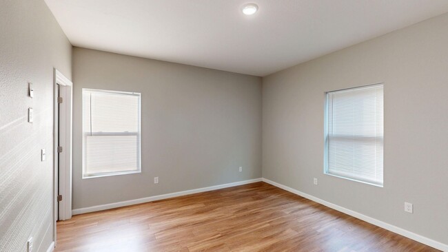 Photo - 2 Bed/2 Bath Condo in Pigeon Forge, TN Available Now! Unidad Building 6 -  21