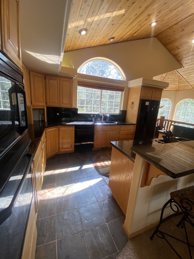Photo - 2346 Highlands Dr