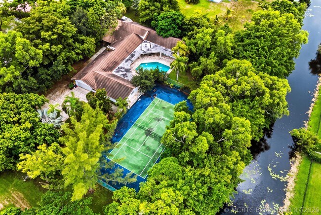4020 NW 101st Dr