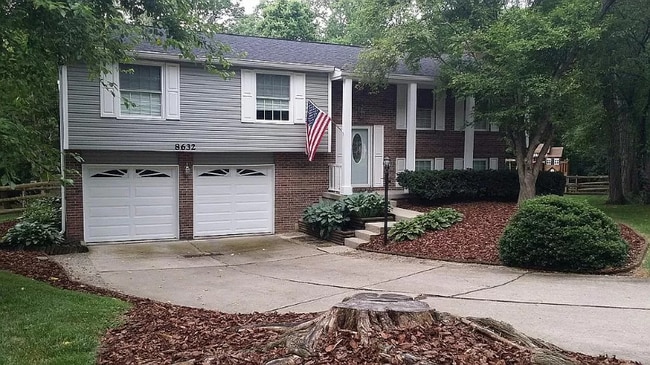 Building Photo - 8632 High Trail Ct