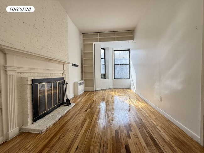 Photo - 113 W 82nd St Apartment