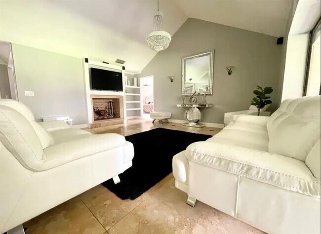 Photo - 1102 Sugartree Dr S