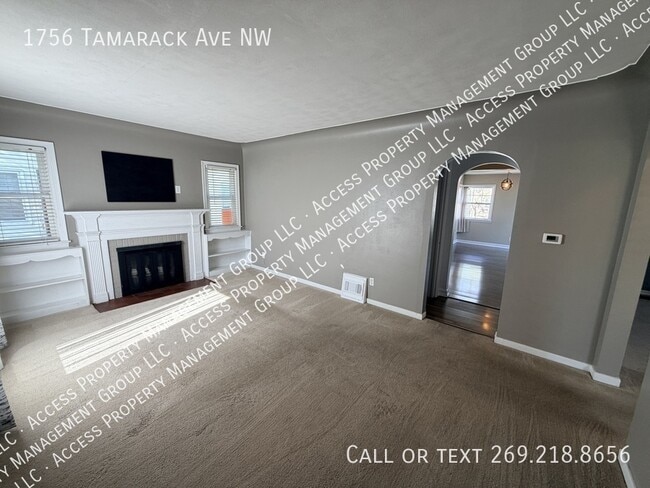 Photo - 1756 Tamarack Ave NW