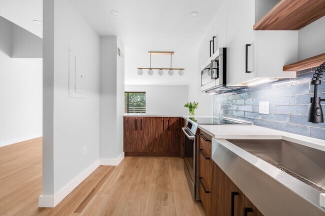 Photo - 199 Coolidge Ave Unit 113