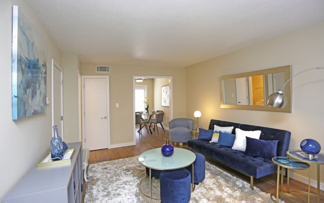 Photo - 120 Western Villa Dr