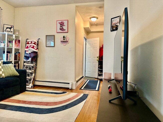 Photo - 12 Marcella St Unit 2