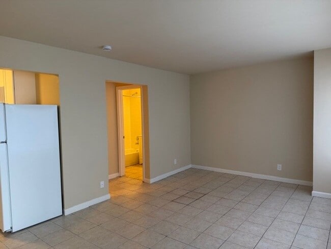 Photo - 1728 Broadway Unidad 2