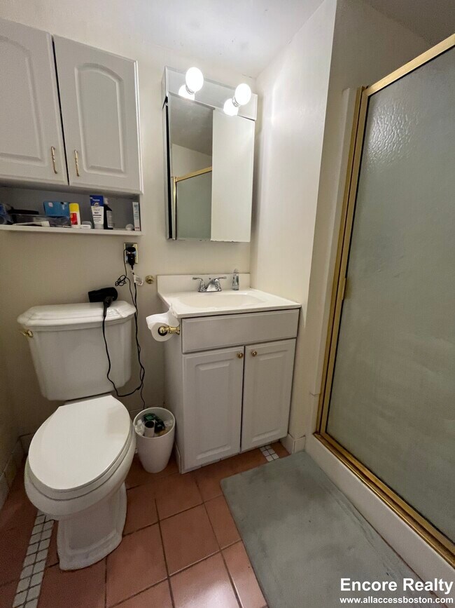 Photo - 1244 Beacon St