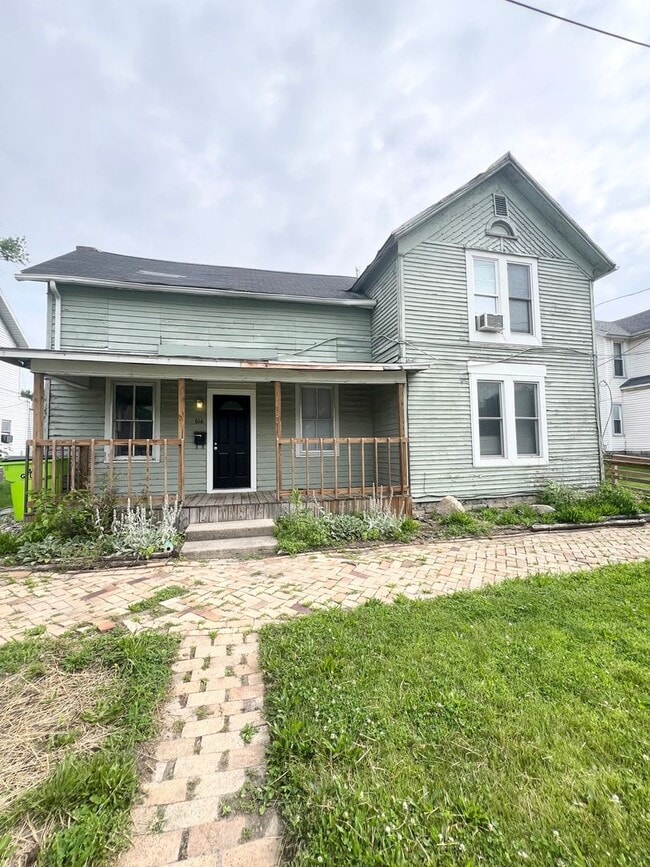 616-618 E Franklin Street - 616-618 E Franklin Street Apartment Unit 616