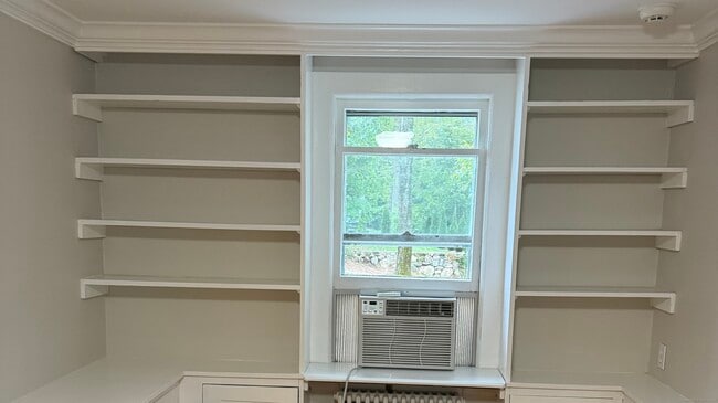 Photo - 257 Noroton Ave