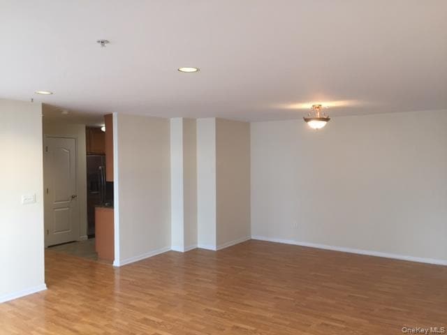 Photo - 26 W Broadway Unit 303