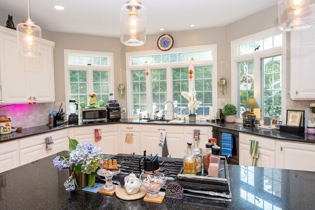 3 Jennison Cir