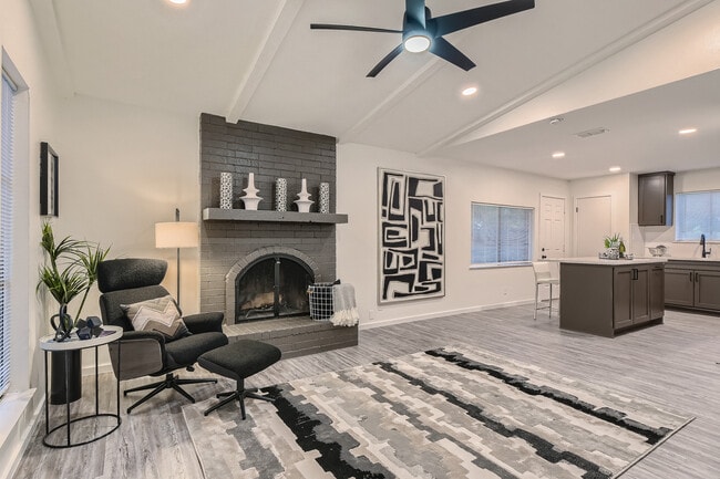 Photo - 3005 Edgedale Dr