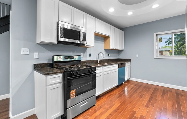 Building Photo - 260X Garrett Ave