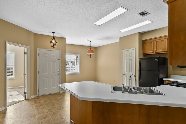 Photo - 2 Bed 2 Bath