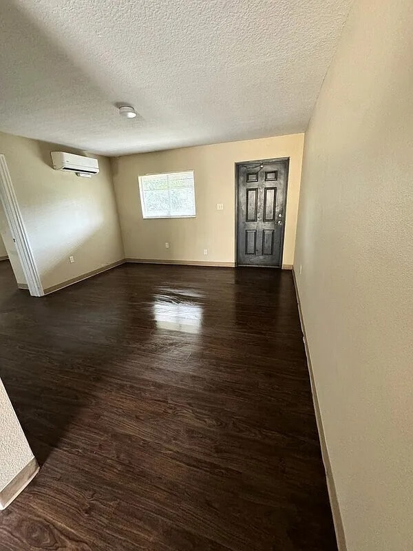 Photo - 550 S John Young Pkwy Unidad 11 Rental