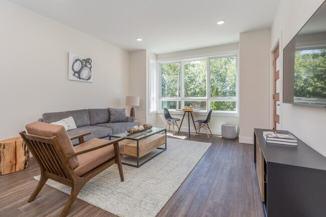 Photo - 139 Marcella St