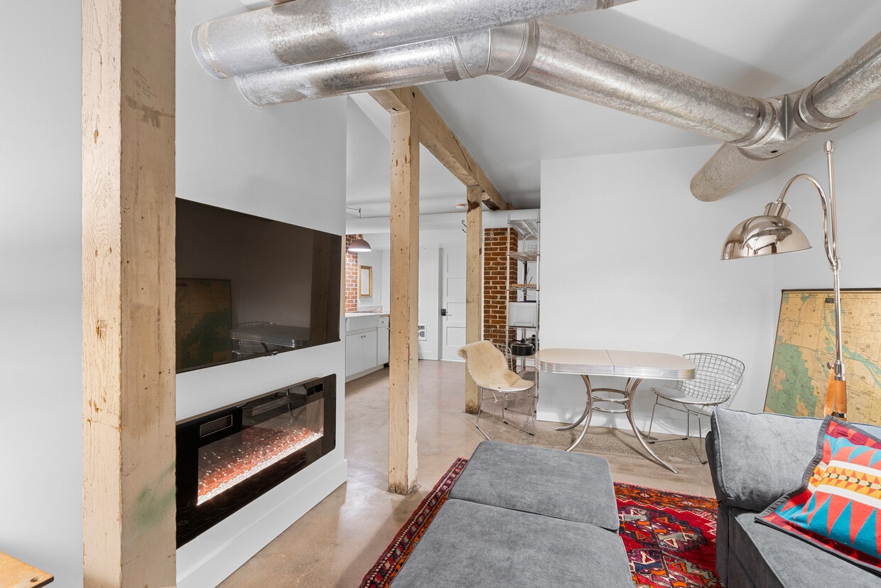 Photo - 311 NW 20th Ave (Portland, OR)