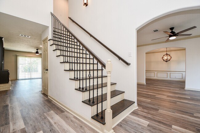 Photo - 8231 Bo Jack Dr