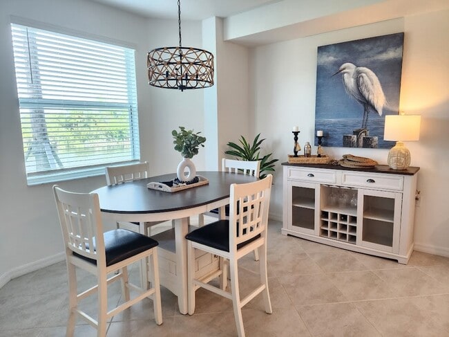 Photo - 14131 Heritage Landing Blvd Unit 812