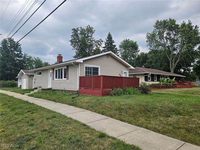 Building Photo - 801 Howell St Rental